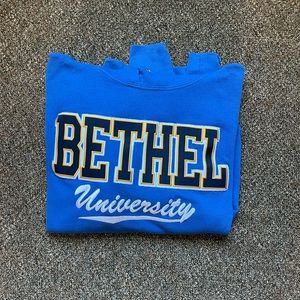 Size L Bethel University Sweatshirt